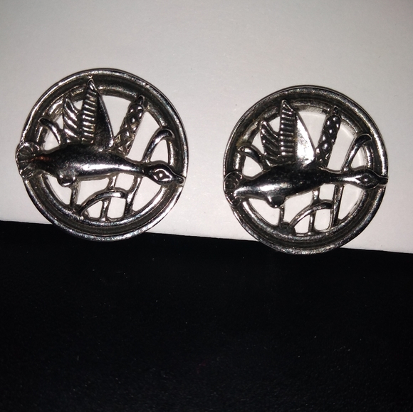 Sarah Coventry Jewelry - Vintage Pair of Sarah Coventry Clip-On Earrings, Silver, Flying Ducks